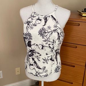 WHBM sleeveless top black/ white w/zipper back size 6. excellent condition